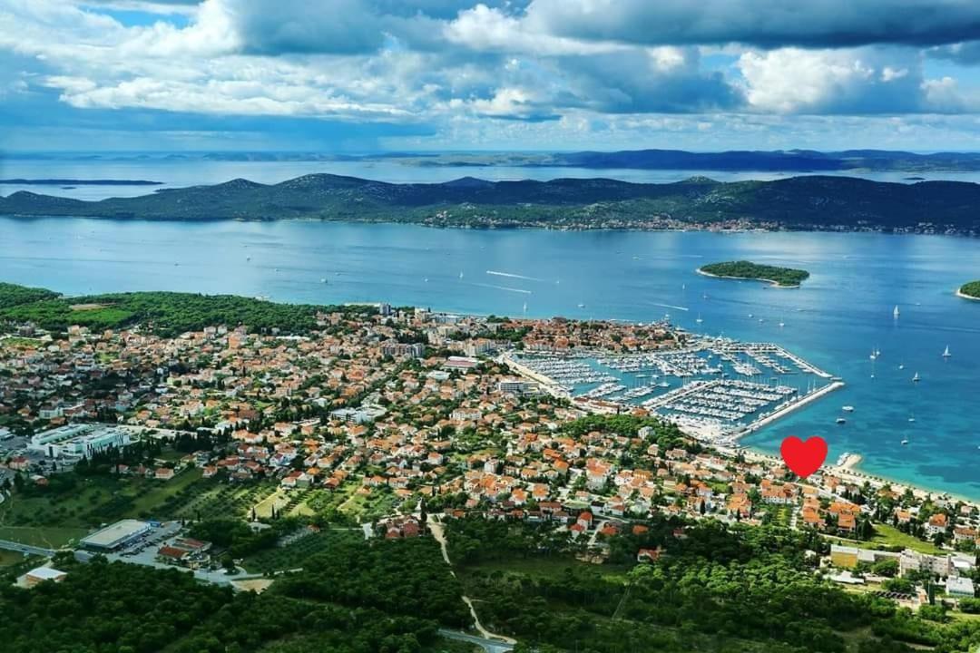Beach Apartments Roza - The Garden Apartment Biograd Na Moru Bagian luar foto