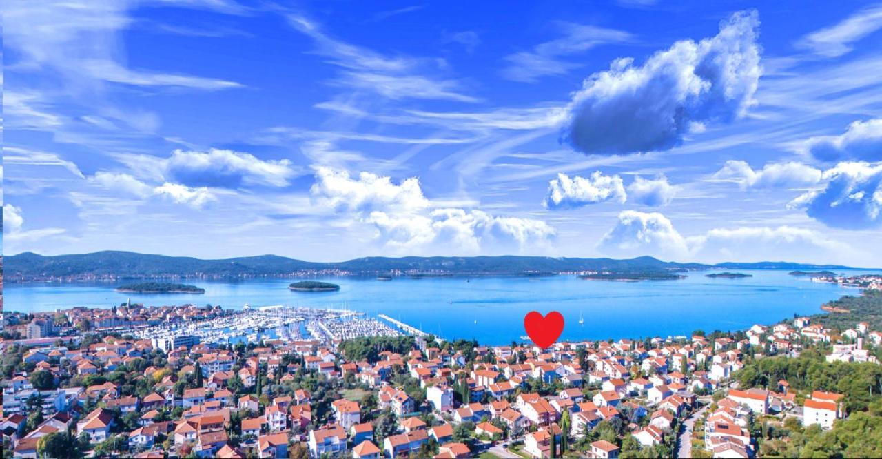 Beach Apartments Roza - The Garden Apartment Biograd Na Moru Bagian luar foto